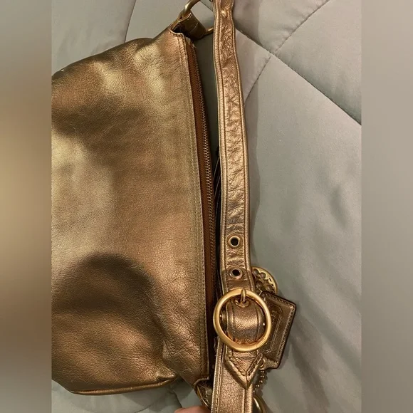 Authentic Coach Ali Hobo - Picture 8 of 16